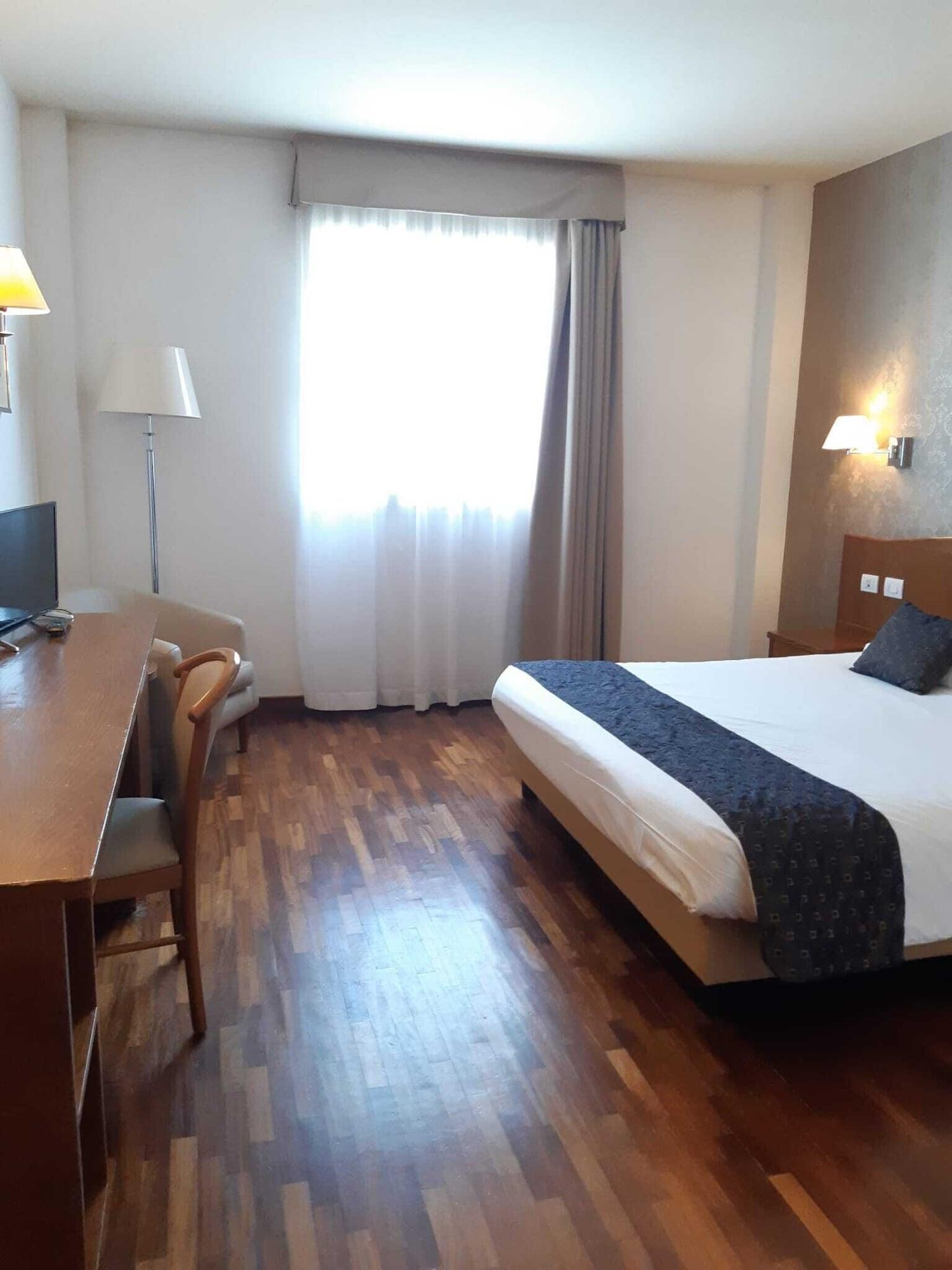 Hotel Datini Prato  Extérieur photo