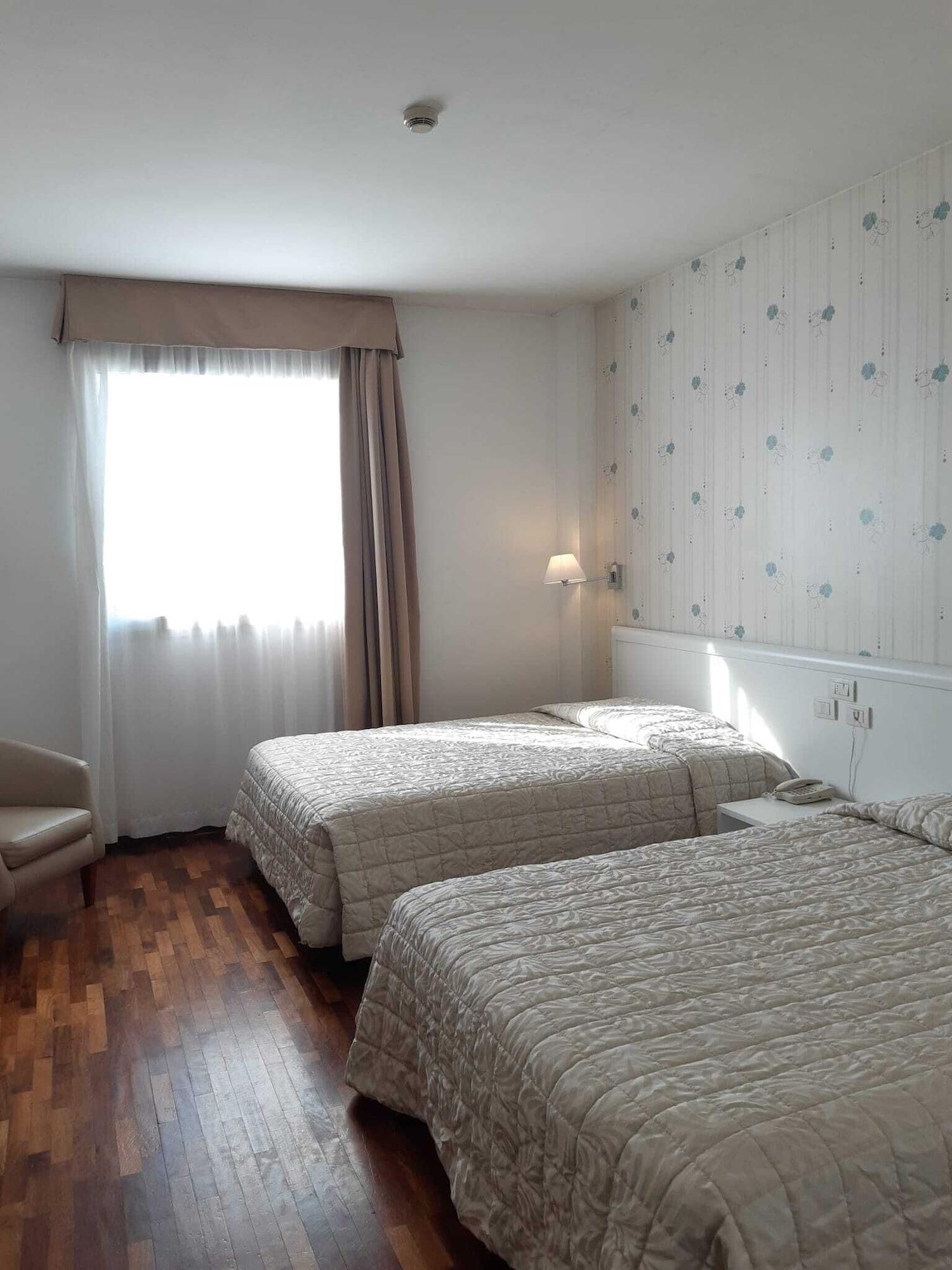 Hotel Datini Prato  Extérieur photo